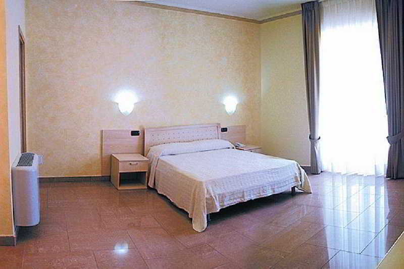 La Collina Hotel & Spa Oliveto Citra Room photo